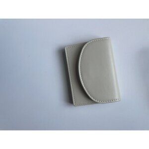 Small Cream Beige Wallet & Coin Purse – Compact Zip Closure Travel Accessory